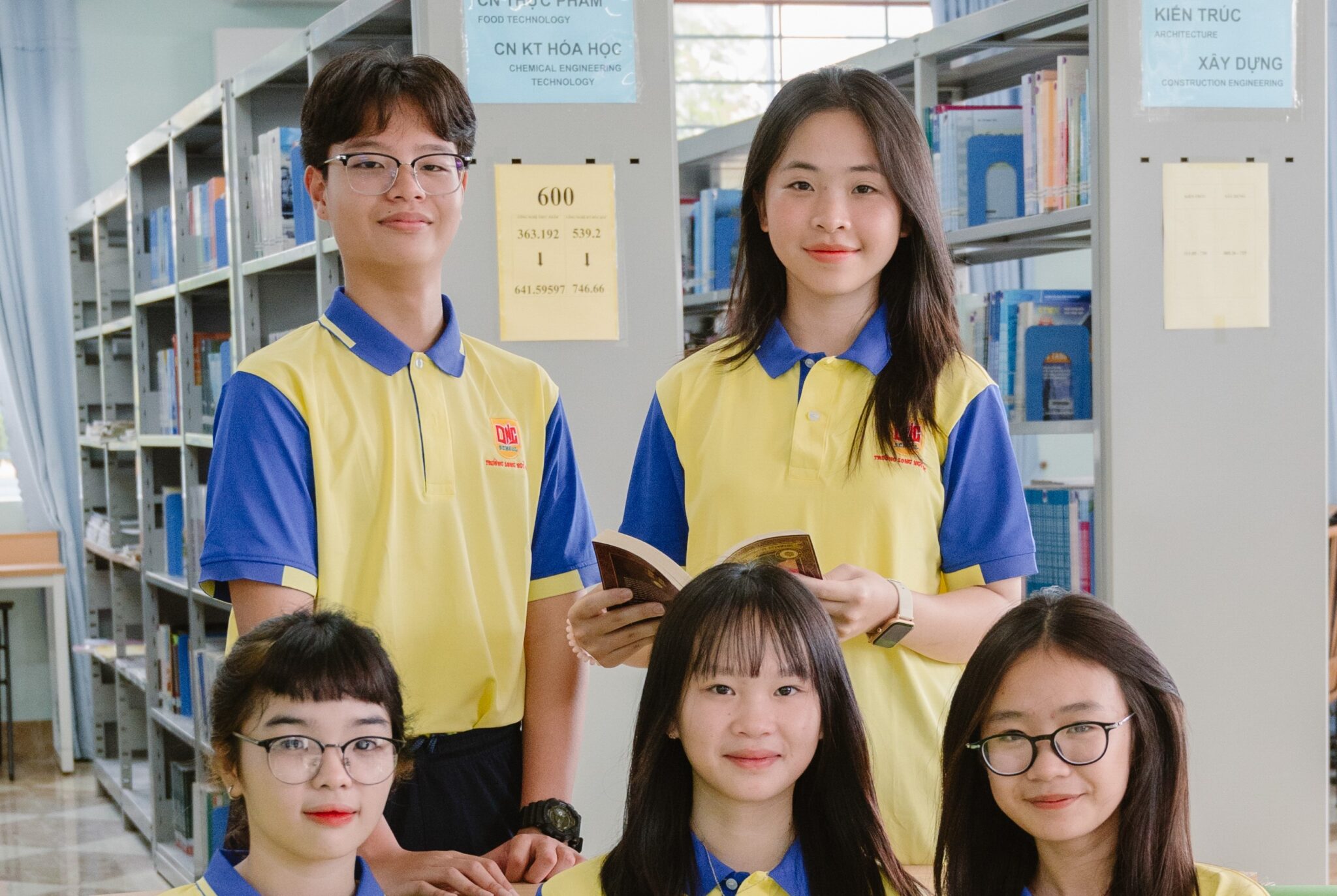 Học sinh THCS tại DNC School