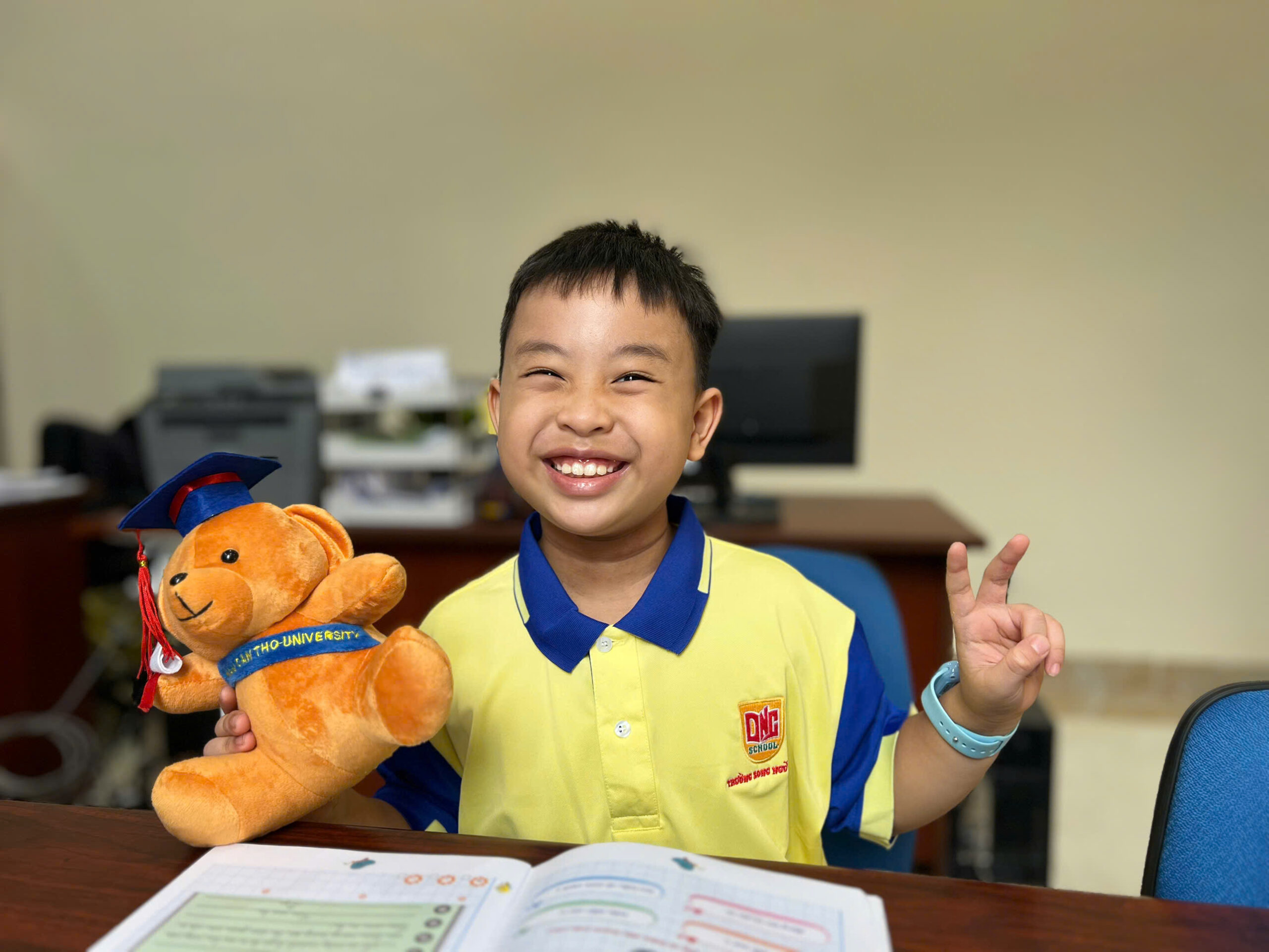 Học sinh tiểu học tại DNC School